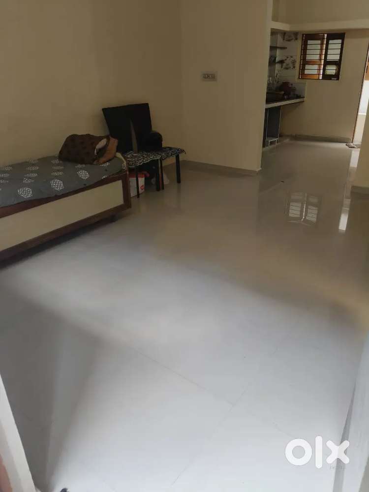 3 bsk 2 hall 1 balcony 2 bathroom 1master badroom size 22×34