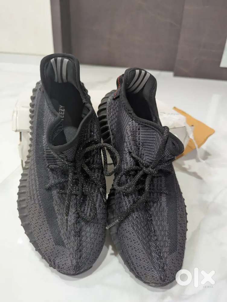 Brand new Addidas Yeezy boost 350 shoes size 8