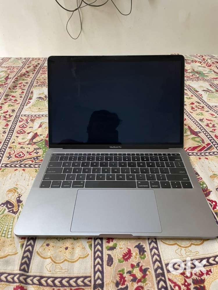 Macbook pro laptop, Iphone 12, Iphone 15 for sale