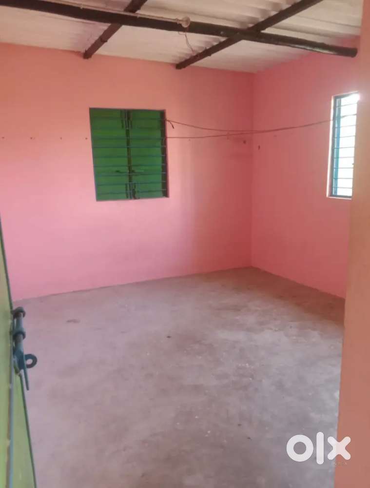 Rs::3,000 Lingipur nuagon Sri Guru Nagar bbsr,(Albester House).