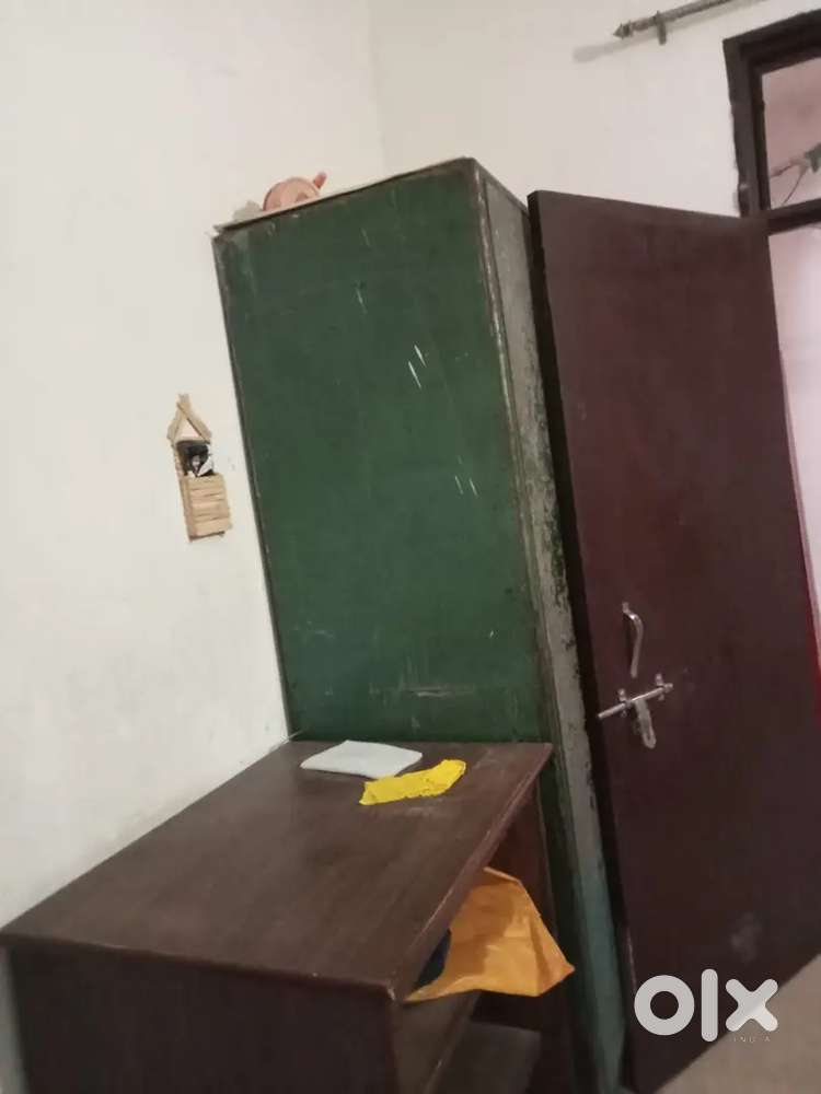 1BHK, PARK FACING HOUSE, NO INTERFERENCE OF LANDLORD.