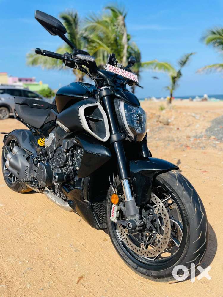 Ducati Diavel V4 Brand new