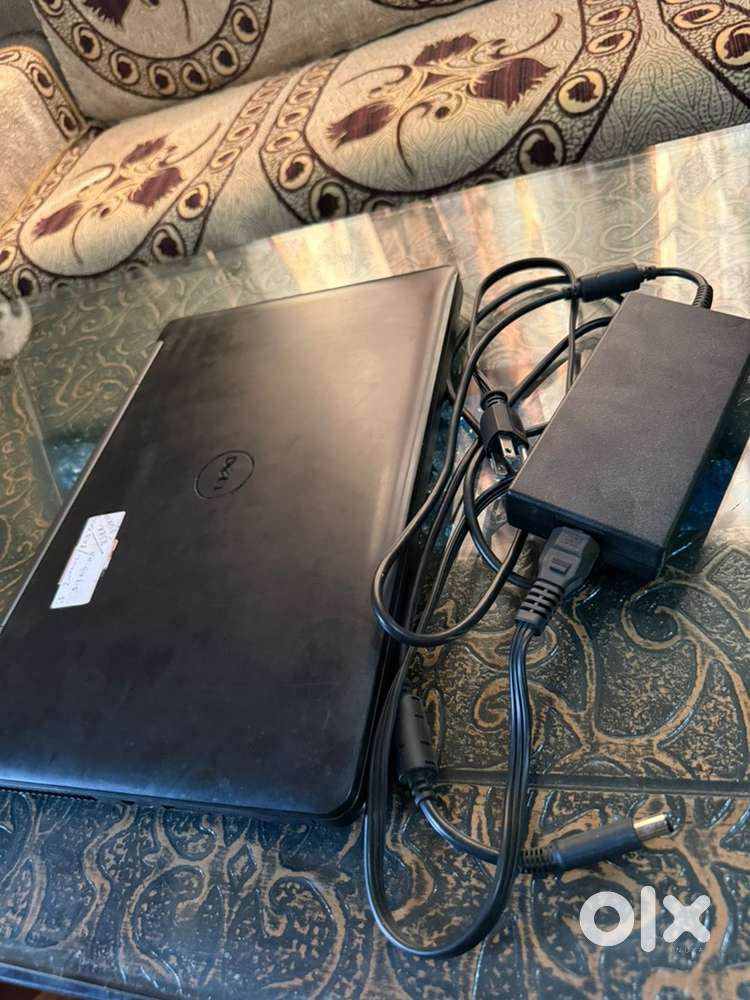 i5.   512gb / 8gb dell