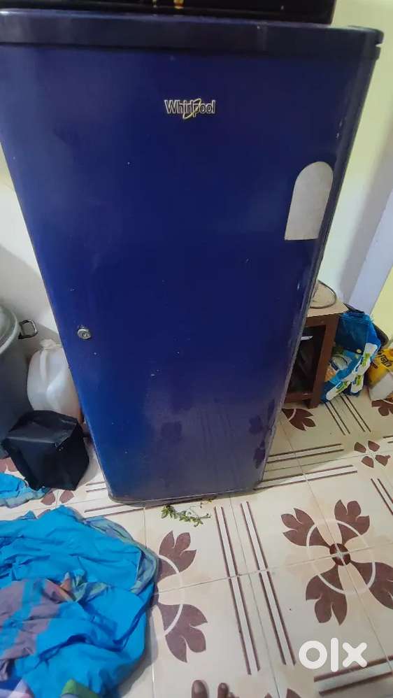 Whirlpool refrigerator for urgent sale