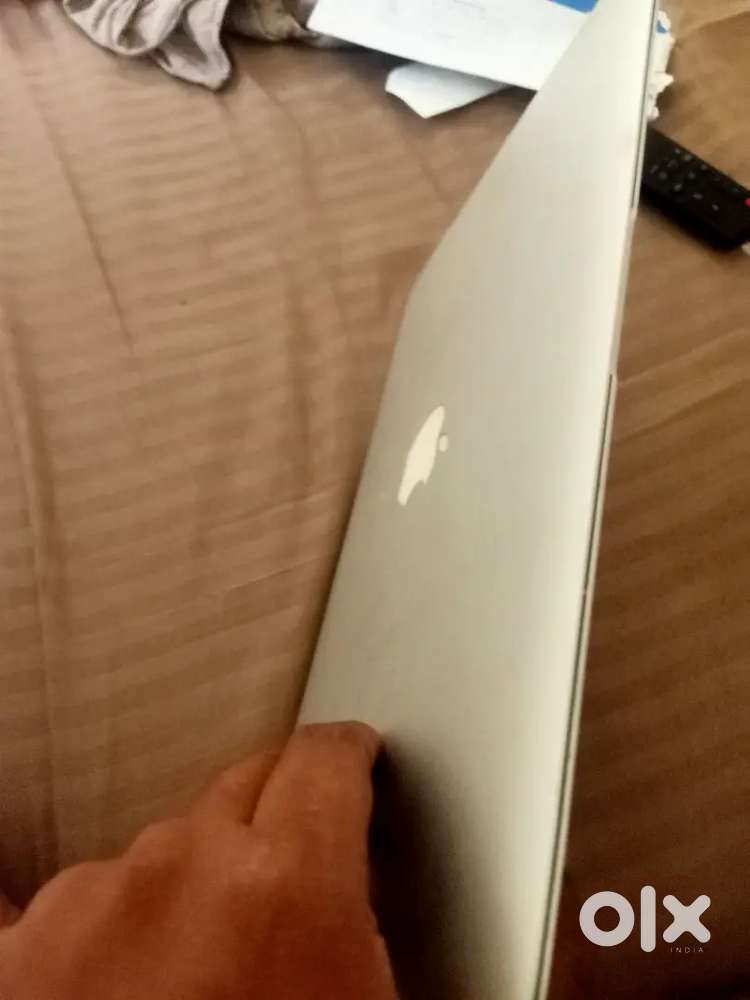Macbook air for sale in good conditions