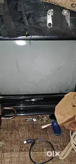 Tow old tv