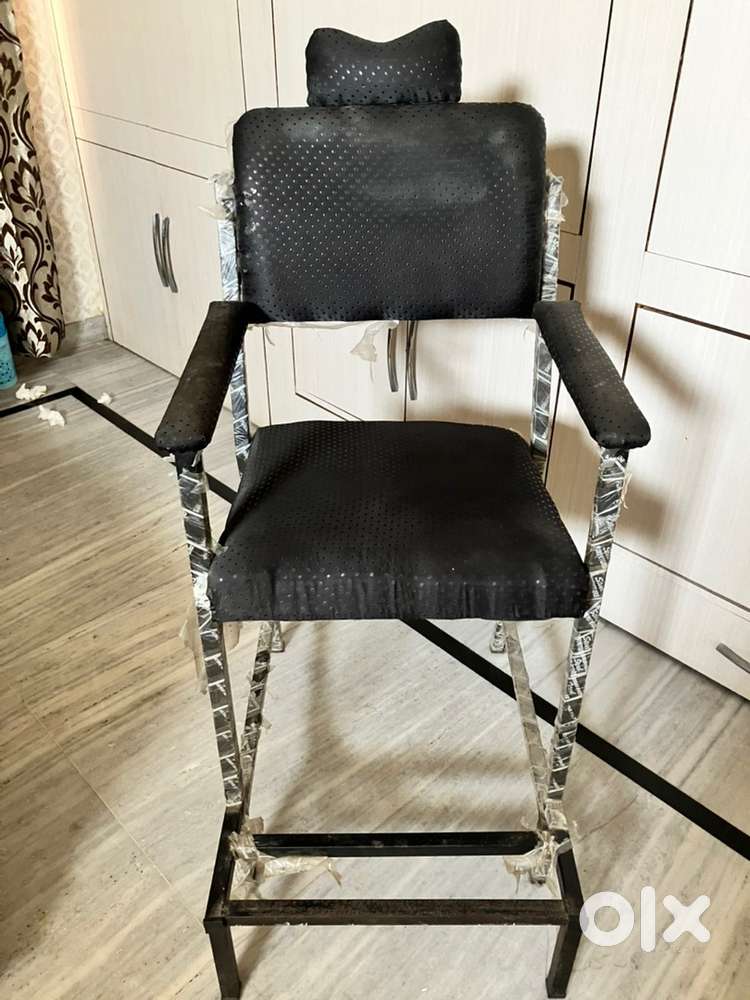 Parlour chair