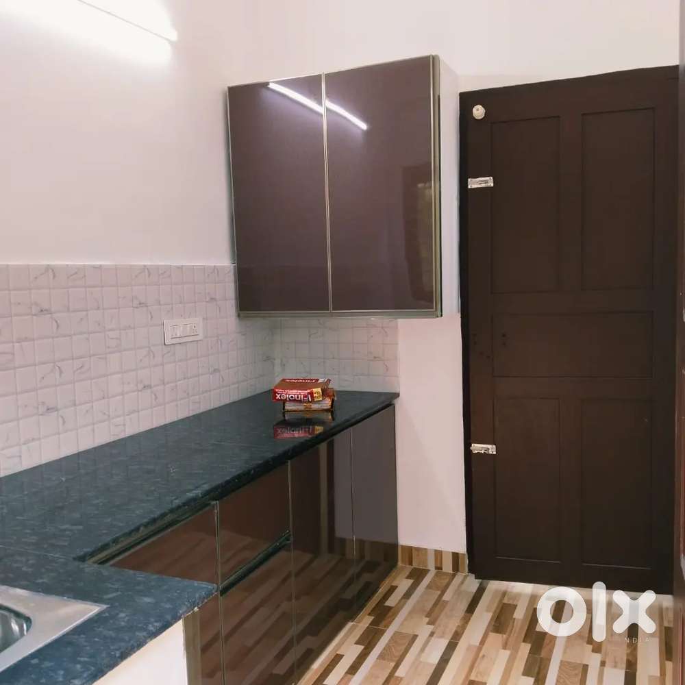 FAMILY // 2BHK APARTMENT FOR RENT @PALLIKKARA MORAKKALA
