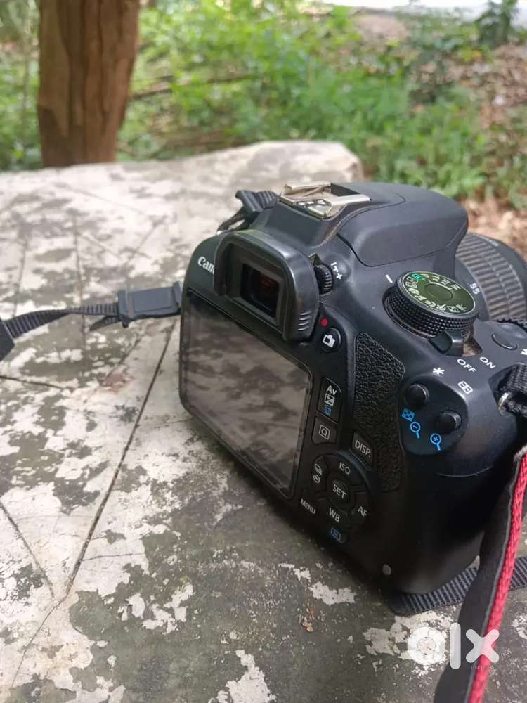 Canon 1200d with lens