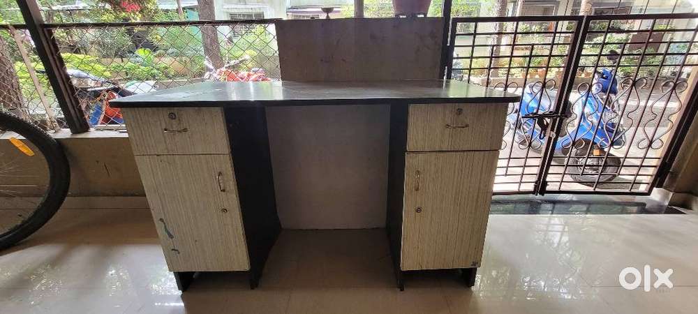 Computer Table For Sale At Bavdhan