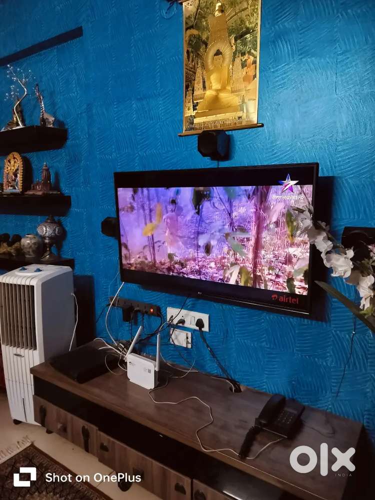 Lg 43 inch LED TV at best quality on sale