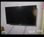 SAMSUNG LED HD TV 32 INCH+ Airtel hd dish tv. Free