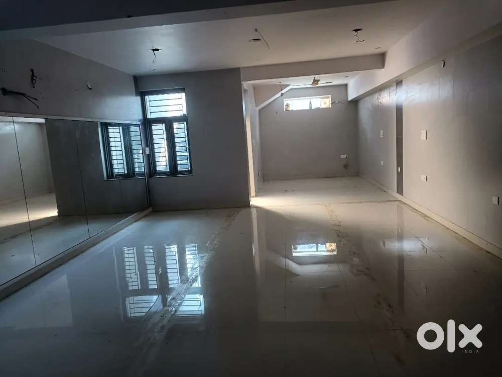 Basement for IT company, offices godown