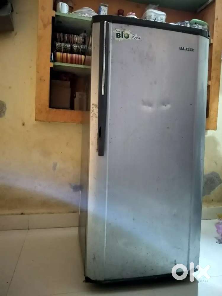 Selling electronic item