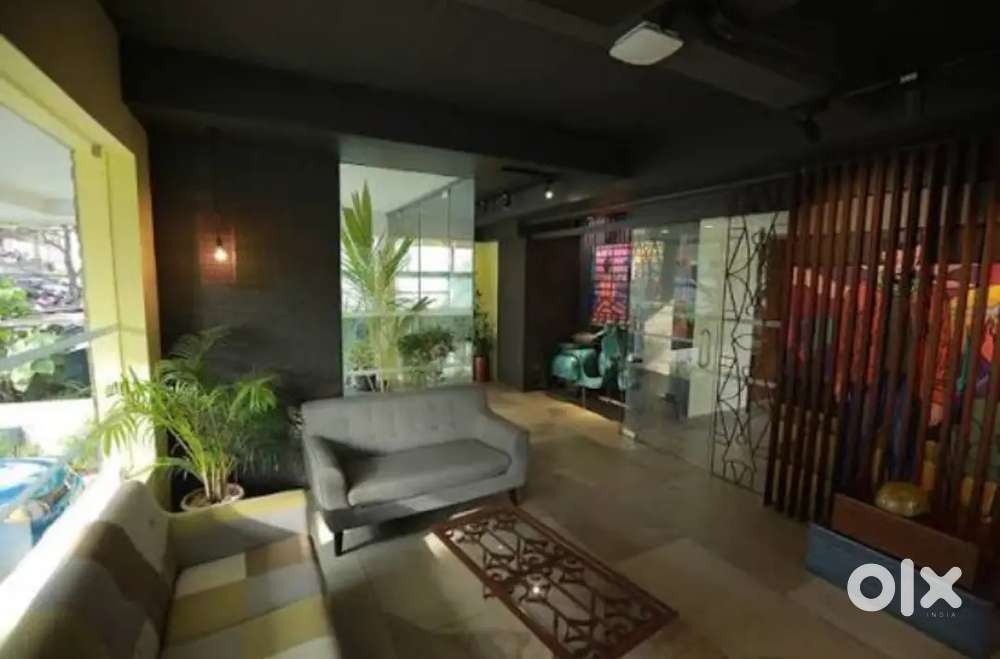 Hotel Front office executive (male)