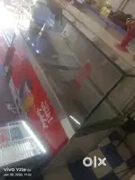 Cake counter. 2.  Freez. 2