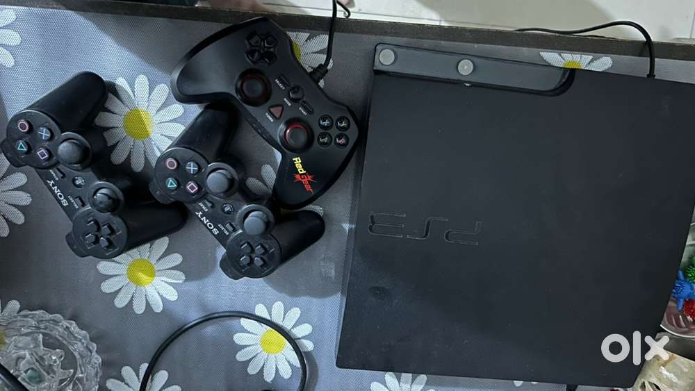 Play station 3 with 3 controler