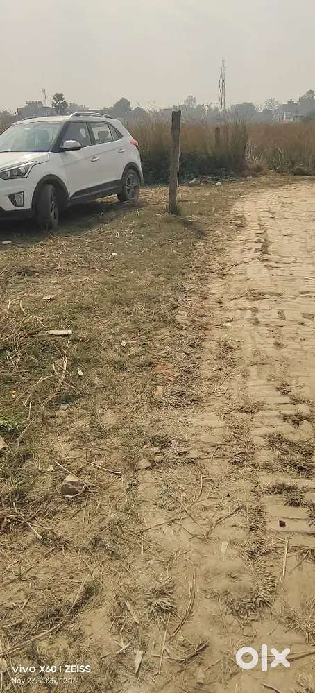 Yah Corner(कॉर्नर) plot hai torrent Gass pipeline ki v suvidha