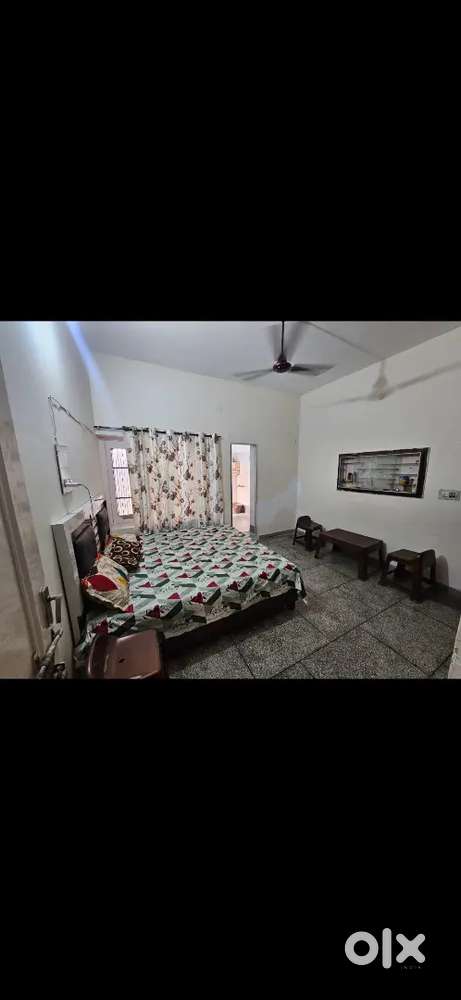 Rooms,senior citizens,care,girl PG also