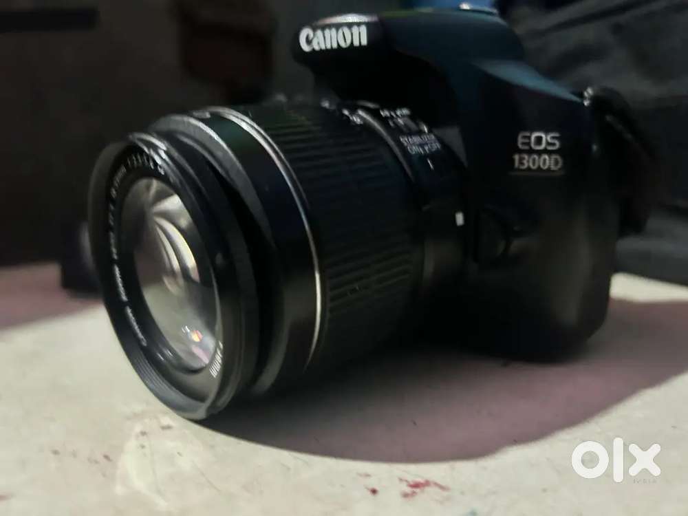 Cannon 1300D