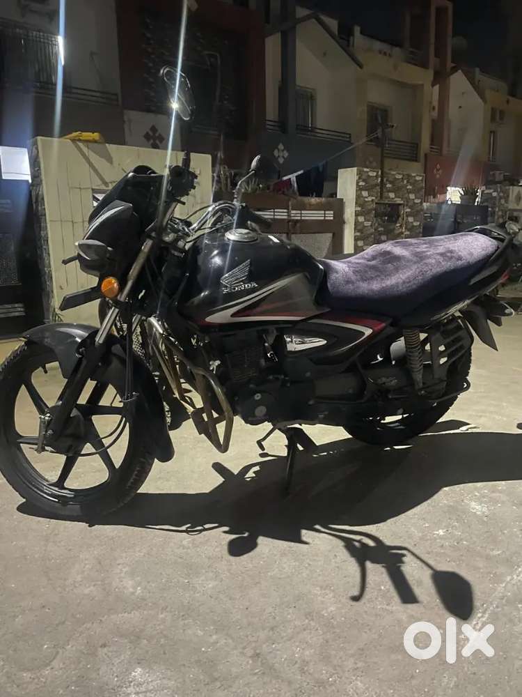 Immediately sale Honda shine first owner