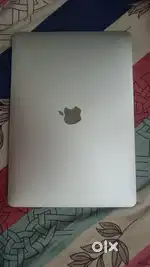 Warranty MacBook Air 13 2019 core i5,,8,,gb ram 256gb