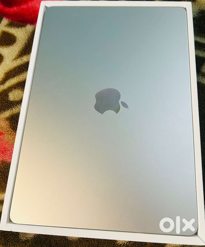Apple MacBook Air M2 (13.6inch) 2560 x 1664