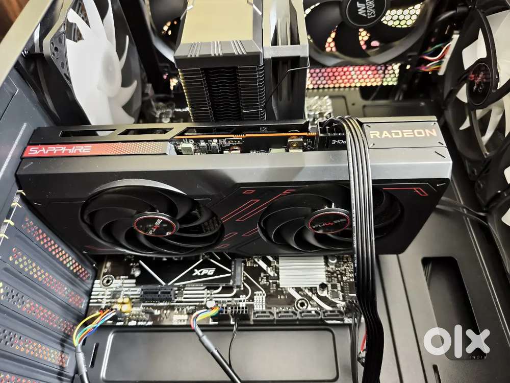 AMD RX 7600 8GB graphics card gpu. 5 months old. Bill box available.