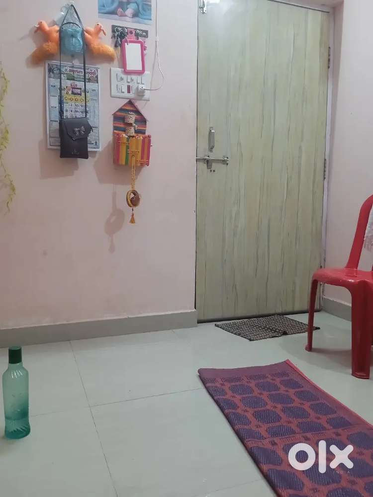 Family ke liye house rent me chahiye