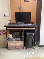 Computer table for sale