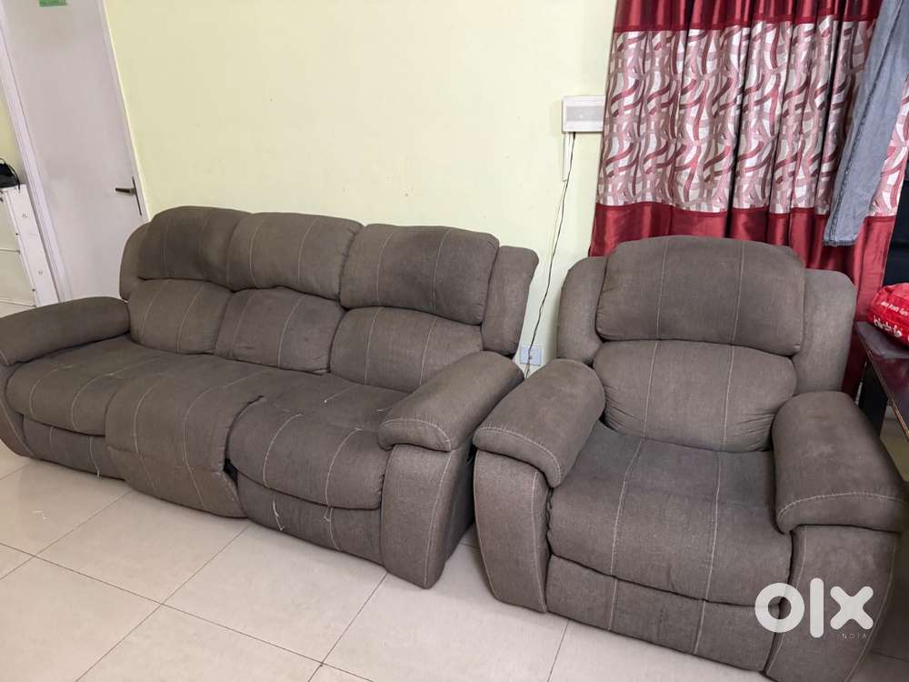Recliner sofa set 3+1