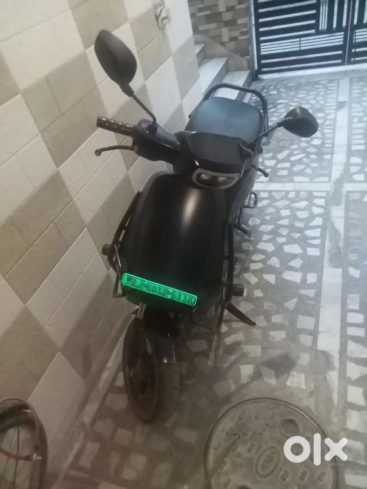 ELECTRIC SCOOTER