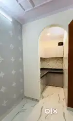 2 bhk sale 30lac fast floor laxmi nagar delhi near by v3s mall