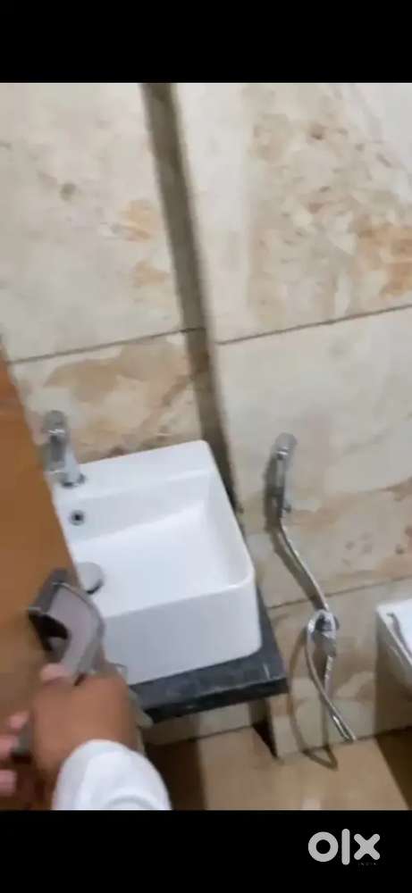 2 bhk flat for rent in Golden tower