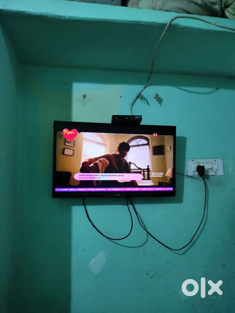LLOyD TV ₹8500
