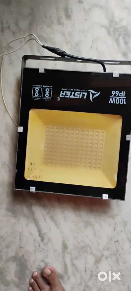 LED flood light