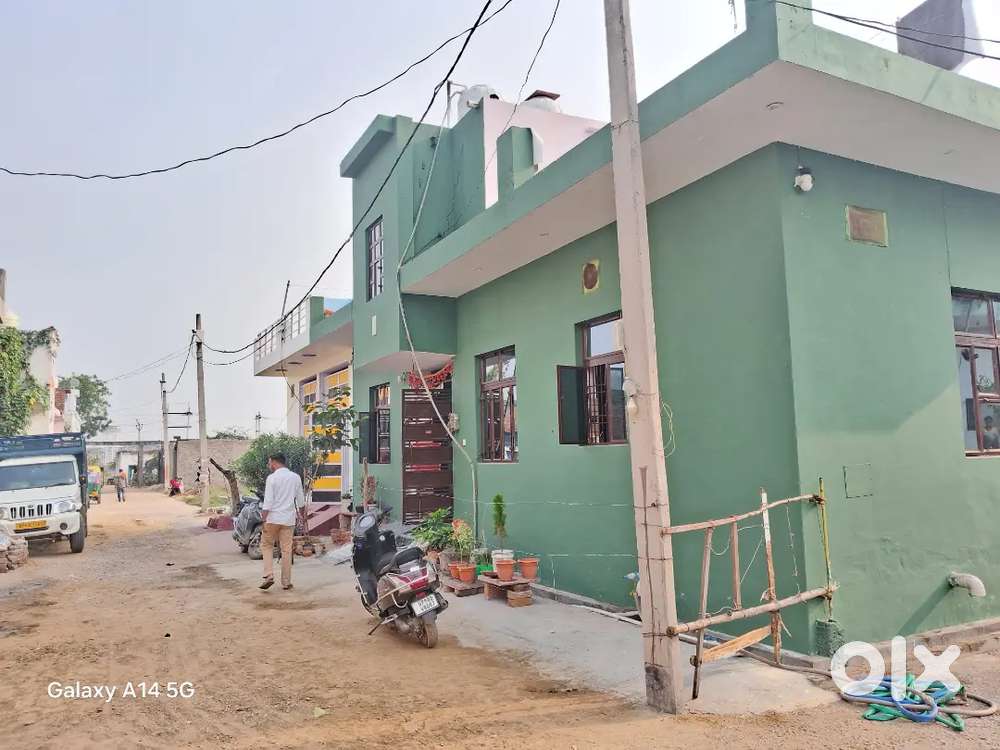 Bichpuri 72 Gaj Modern Corner House – Dual Gate + Full Tiles