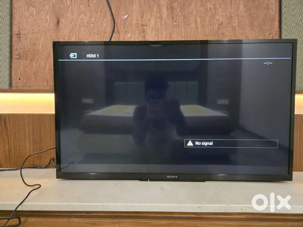 SONY TV 80 centimeters