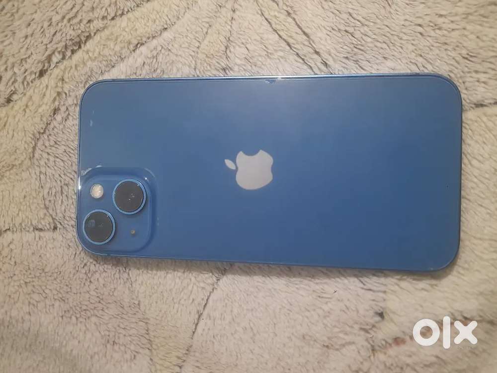 Iphone 13 blue