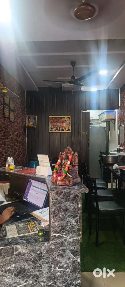 Hotel chalana dena hai