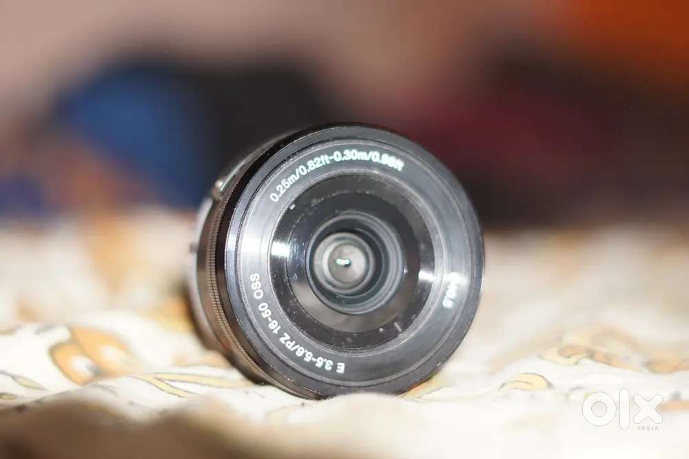Sony mirrorless kit lens