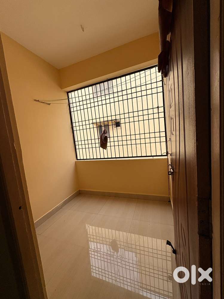 3BHK flat for urgent sale