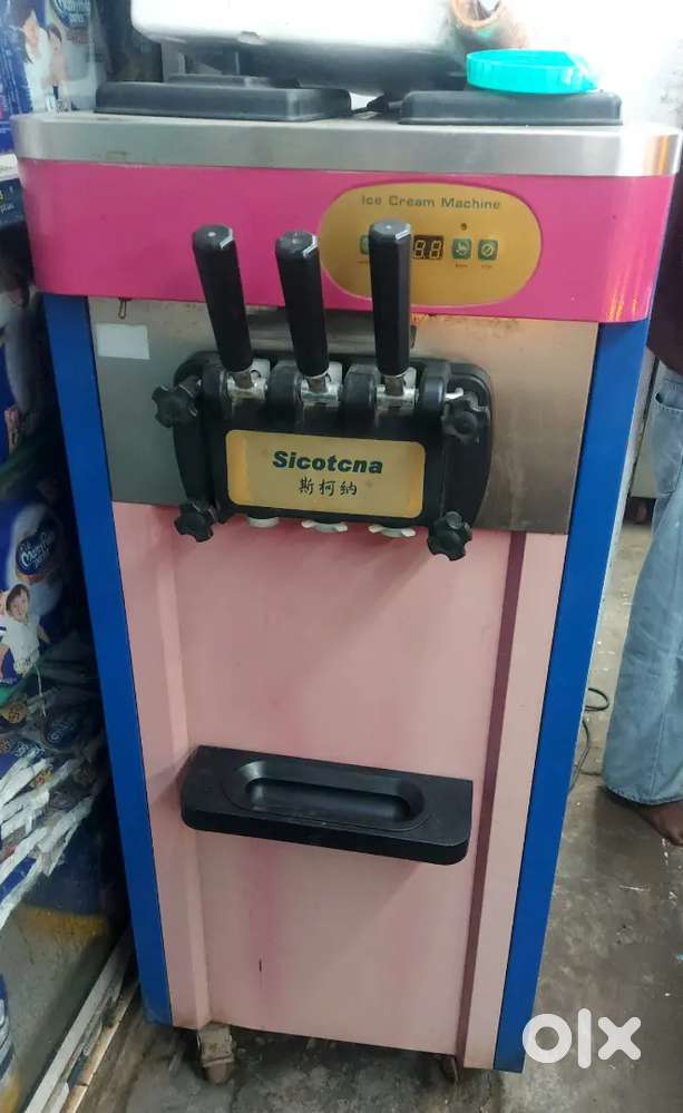 Ice cream machine