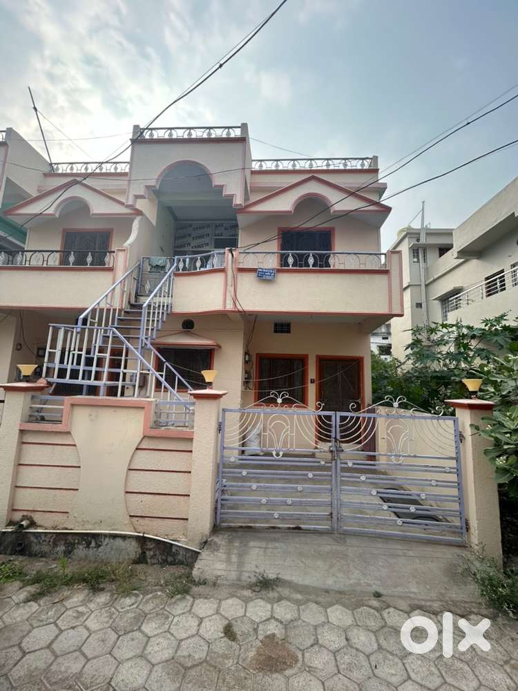Well Maintained, house for sale