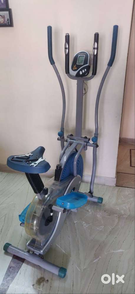 FOR SALE:MAGNA VX FITNESS ELLIPTICAL CROSS TRAINER WITH SPORT COMPUTER