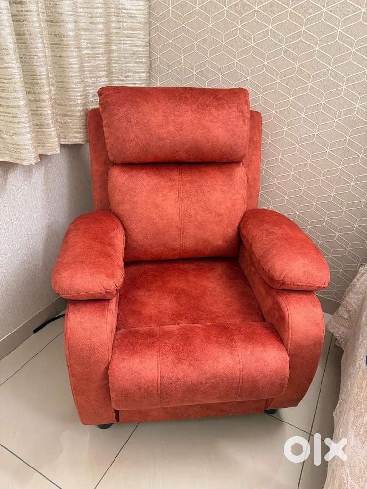Single seater sofa