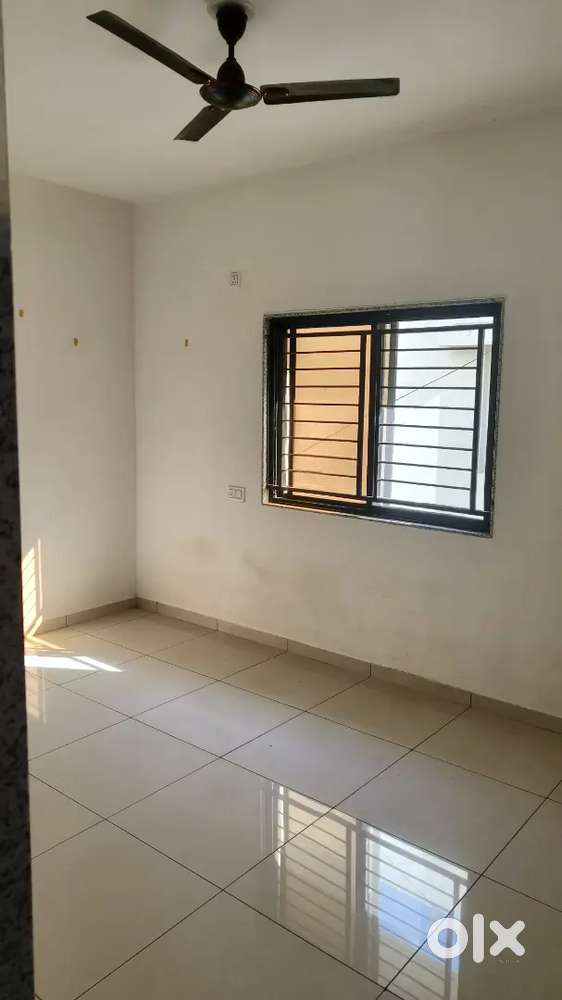 Looking for bachelor for sharing basis residential