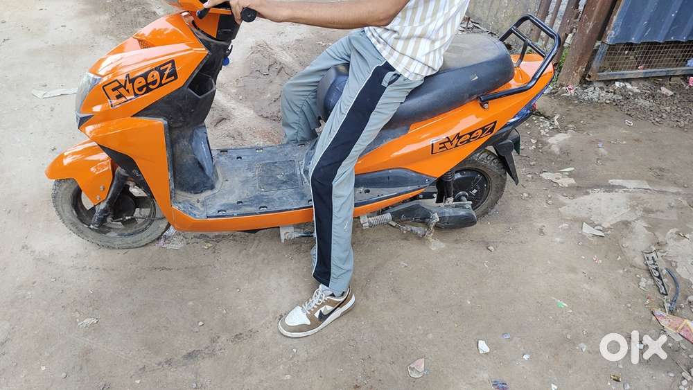 Delivery boy job(EV two wheeler provided by company)