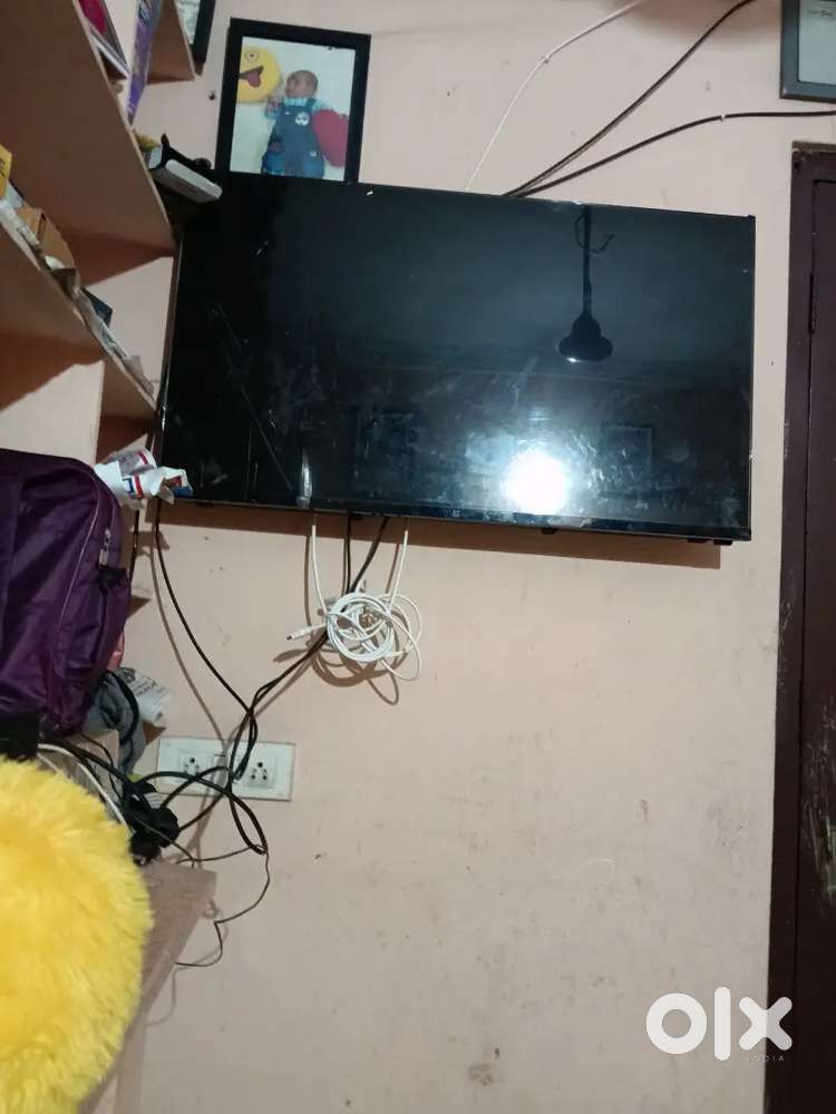 One plus tv and 6/6cot