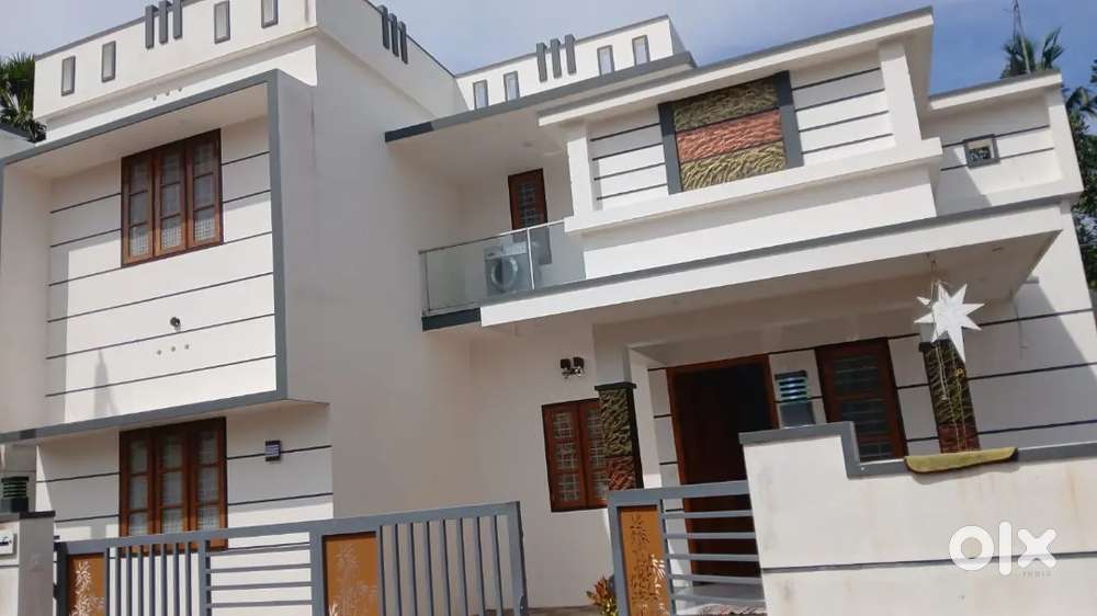 New independent House..Medical College Area..Preferred Family Only..